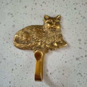Vintage Solid Brass Fluffy Cat Wall Hook – Heavy Mid-Century Decor